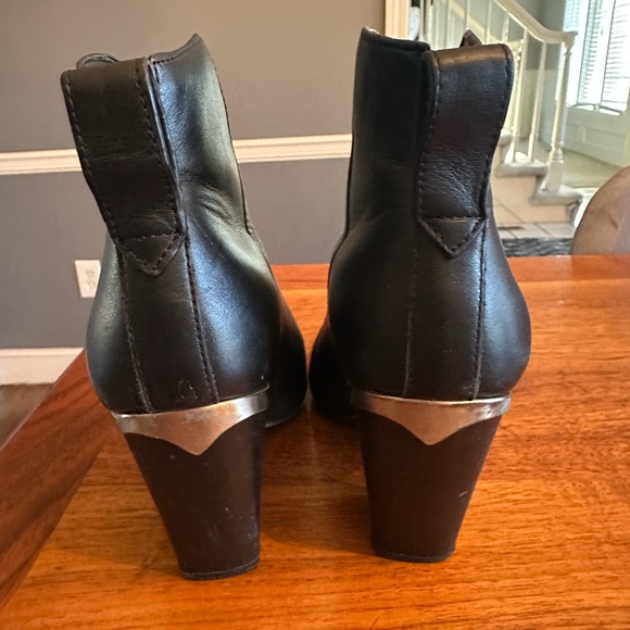 1 State Black Ankle Booties • Women’s Size 8.5 • 3” heel - Picture 4 of 5
